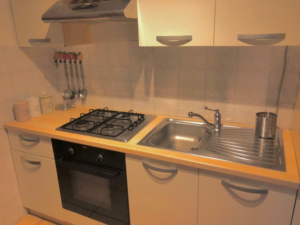C.B.Guesthouse Бари Екстериор снимка