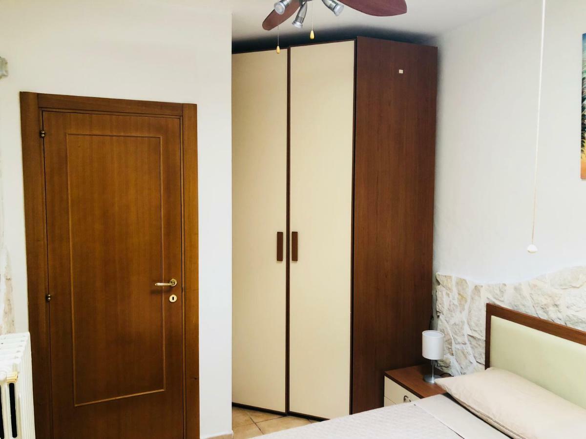 C.B.Guesthouse Бари Екстериор снимка
